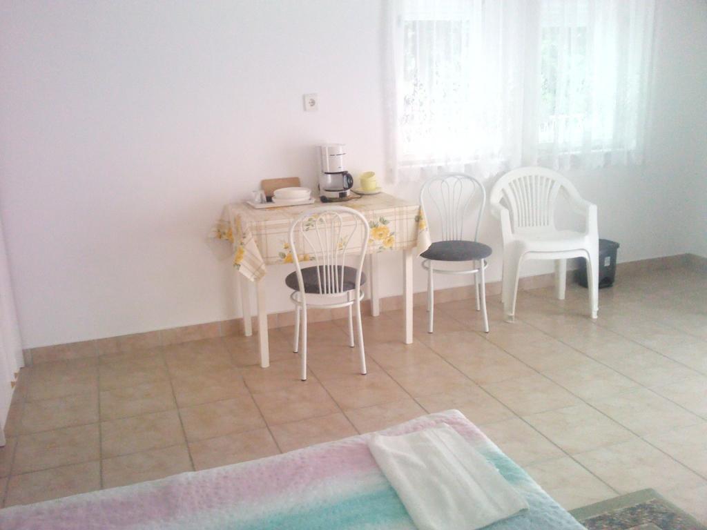 Napfeny Apartment Keszthely Værelse billede
