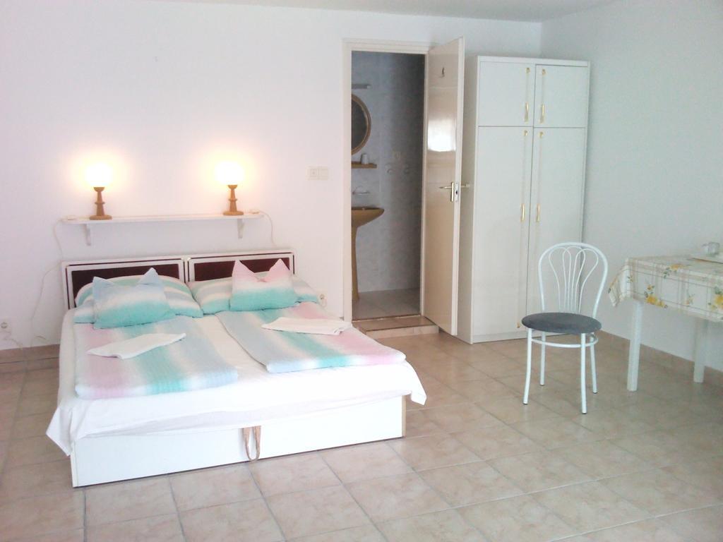 Napfeny Apartment Keszthely Værelse billede